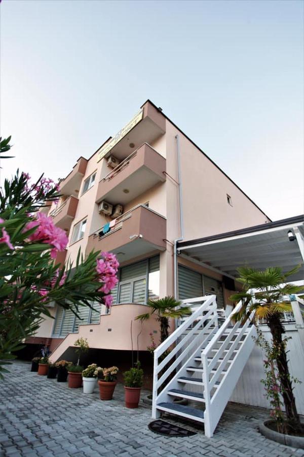 Hotel Comfort Shëngjin Dış mekan fotoğraf