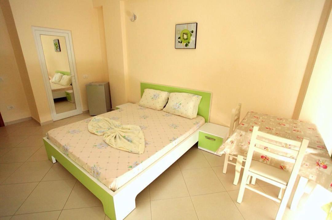 Hotel Comfort Shëngjin Dış mekan fotoğraf